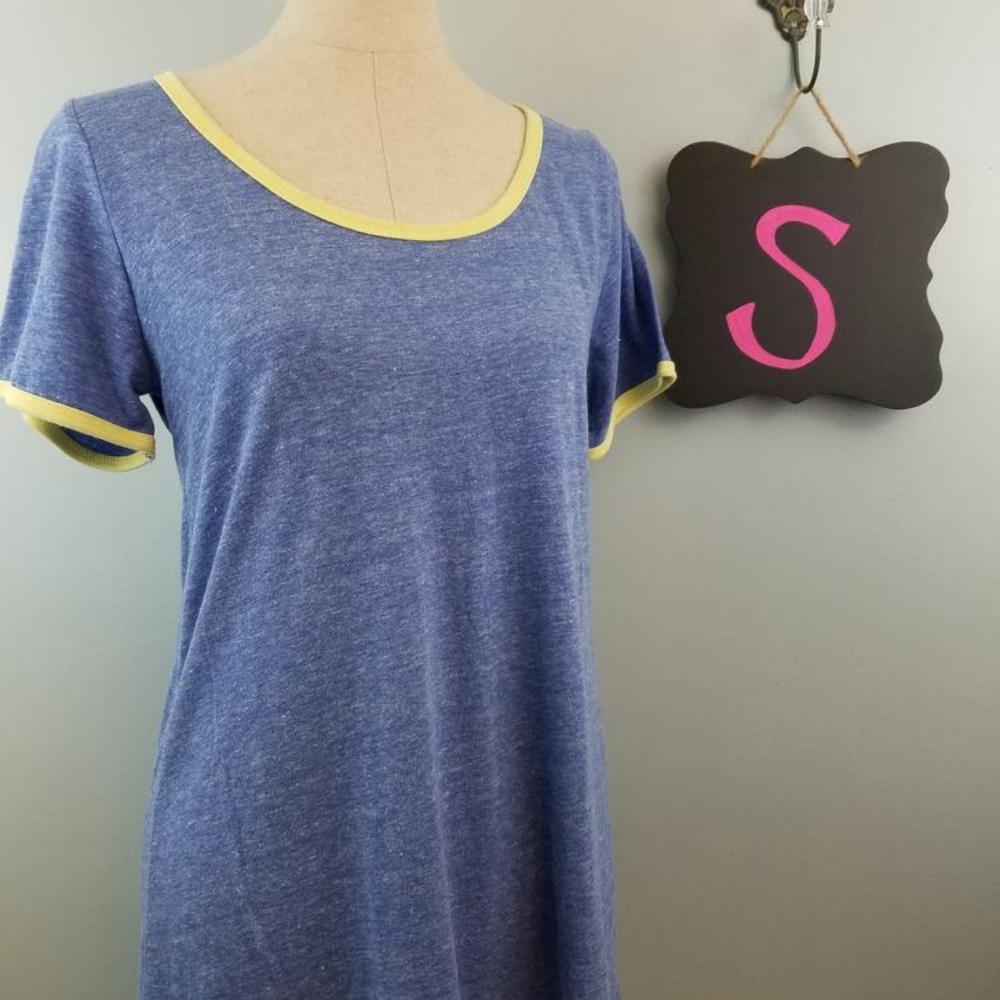 NWT LuLaRoe Classic T